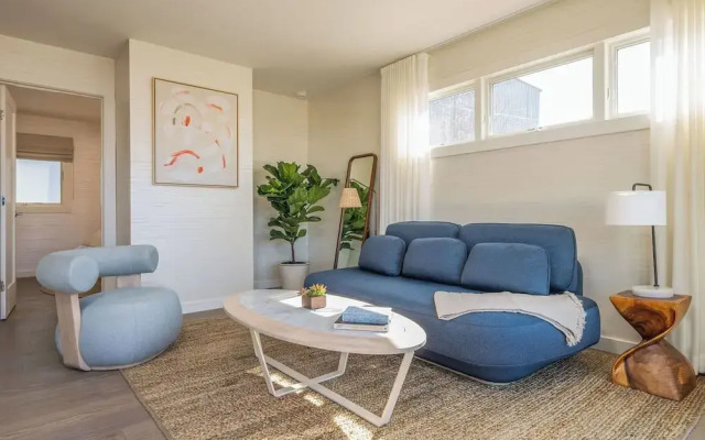 The Shoals Suites and Slips