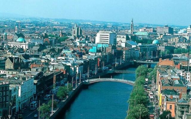 Travelodge PLUS Dublin City Centre
