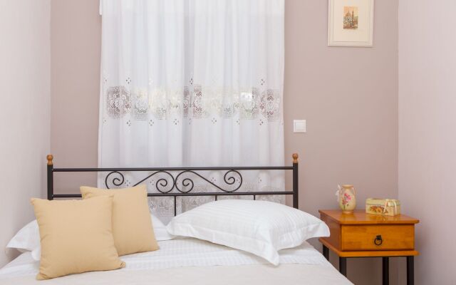 Villa of Roses - Private villa with pool