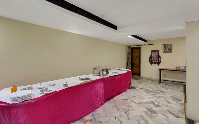 Hotel Kapoor Inn by OYO Rooms