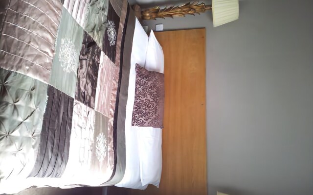 Leeson Inn Downtown