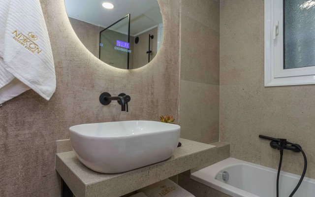 NIKKON LUXURY LIVING is a luxury private villa, in top of the sea.Enjoy LUXURY.