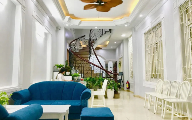 OYO 111 Apa Saigon Hotel