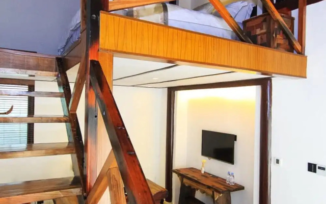 Lakeside Courtyard by JinSpecial