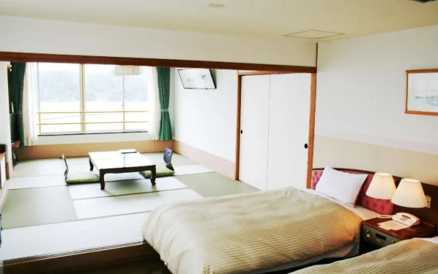 Oki Plaza Hotel
