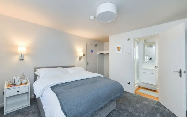 Rooms at Rolleston