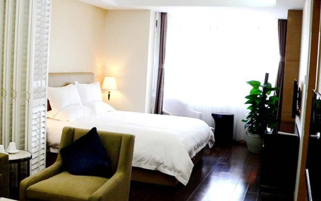 Beijing Golden Bay ApartHotel