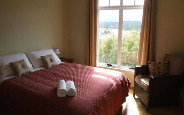 Bruny Island Escapes and Hotel Bruny