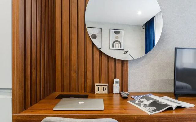 Lumina comfortable apartment in Warshaw