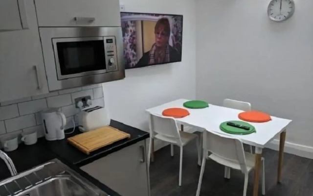 Kapsule Apartments
