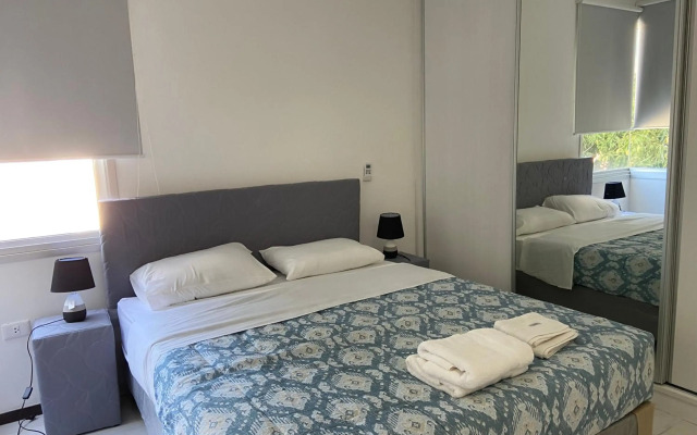 Hermoso departamento con piscina y estacionamiento