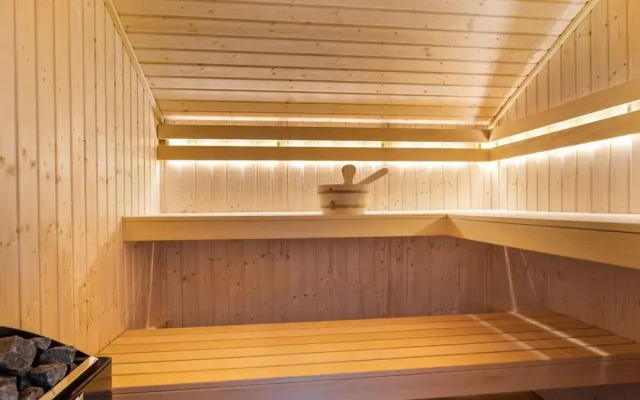 Group Accommodation With Wellness in Friesland