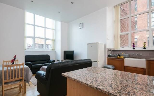 Apartment 33