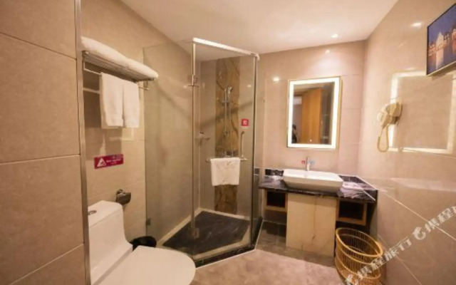 Bai Li Holiday Hotel (Enping Aofeng Square)