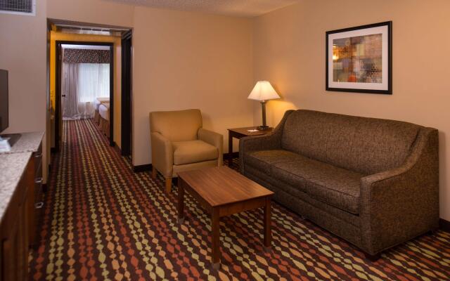 Best Western Ambassador Inn & Suites