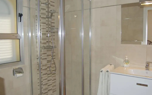 Anabel House With Private Pool