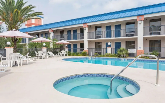 Days Inn Chiefland