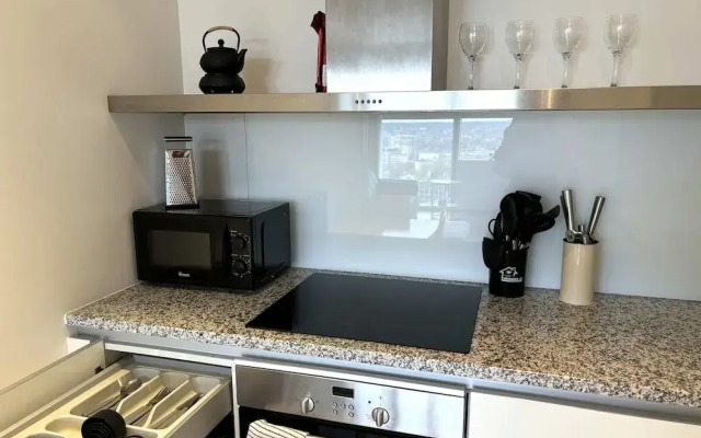 Skyline 1 Bedroom Apartment in Central Birmingham