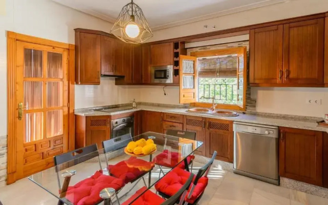 Torreon de Morayma Baena by Ruralidays