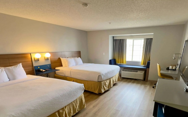 Microtel Inn & Suites by Wyndham Denver Airport