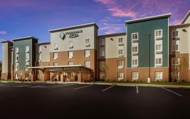 Woodspring Suites Dayton North