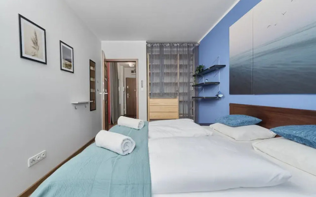 Drzewieckiego Apartments by Renters