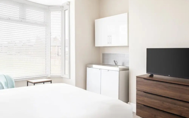 Host Stay Clifton Studio 5