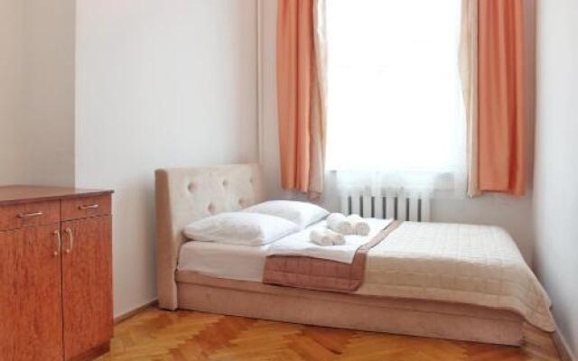 Apartments on Yaroslava Mudrogo street 27