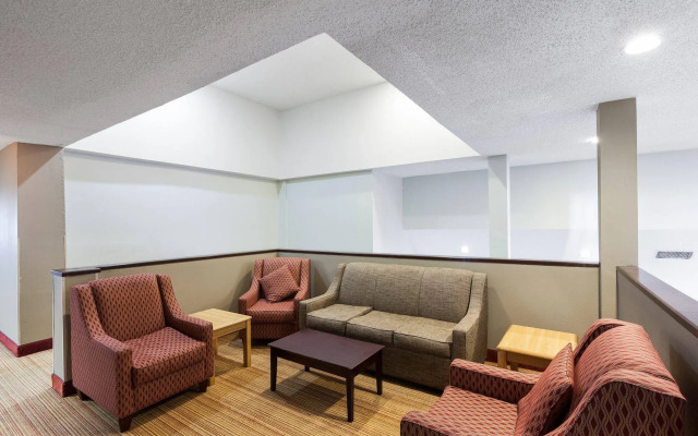 Quality Inn & Suites Richardson-Dallas