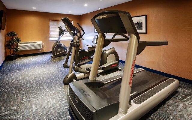 Best Western Plus Country Meadows Inn