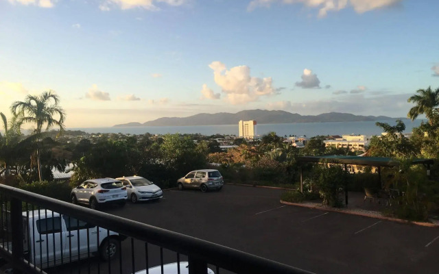Island View Motel