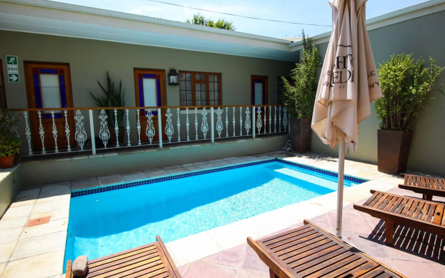 The Victorian 1906 Hotel