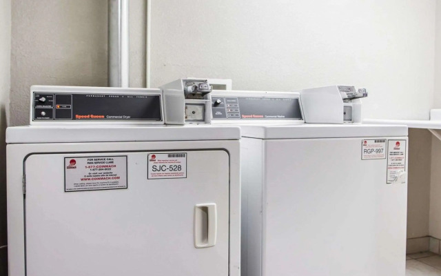 Quality Inn & Suites Ankeny - Des Moines