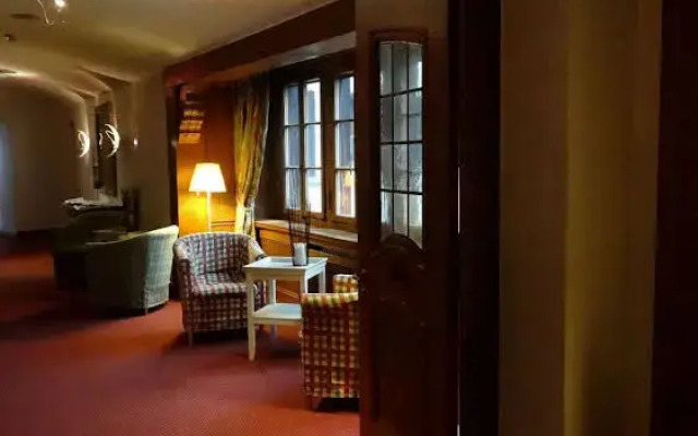 Hotel Flora