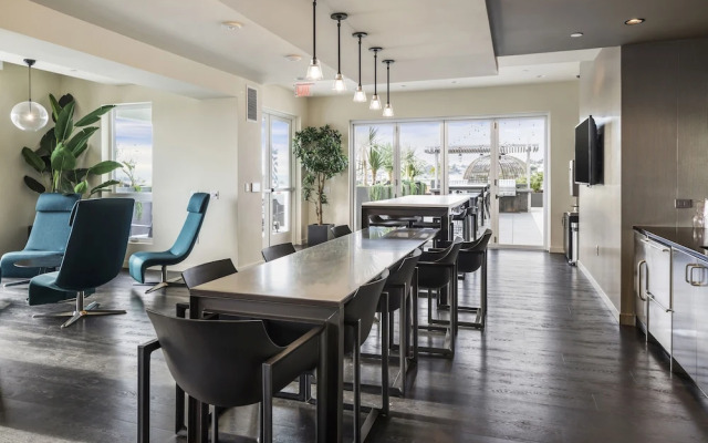 Little Italy Apartments by Barsala