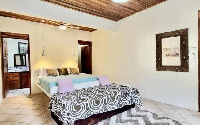 Toucan Villa Family Home w Private Pool Garden AC