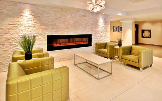 Crowne Plaza Kitchener-Waterloo by IHG