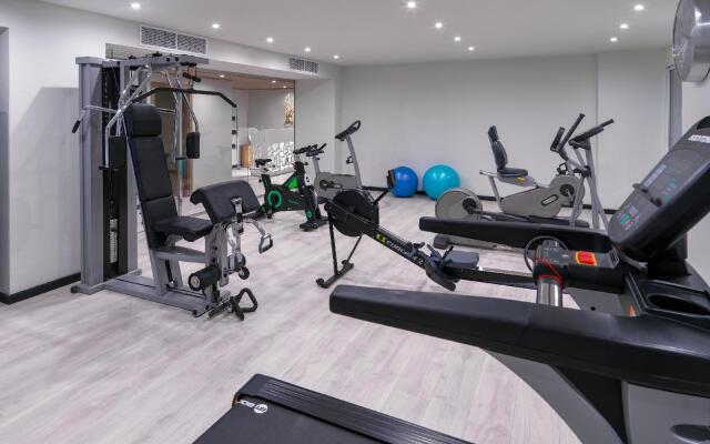 H10 Porto Poniente Hotel