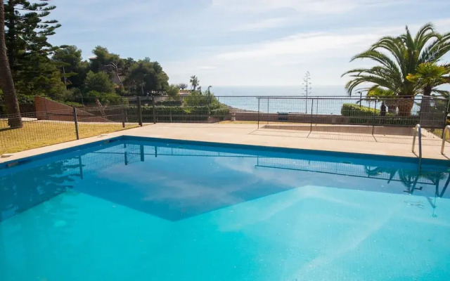 Luxury Beachfront Villa in Tarragona TH 63