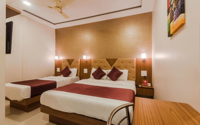 OYO 8544 Hotel Bently