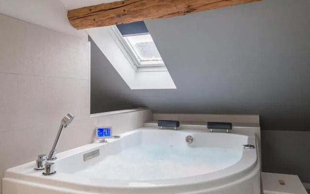 MV Suite & Spa