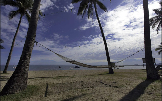 Travellers Beach Resort