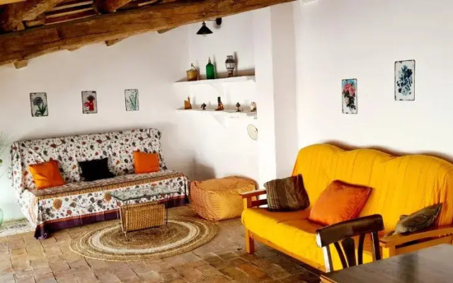 Can Mateuet - House Rental by Season