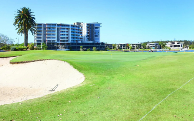 Signature Waterfront Apartments