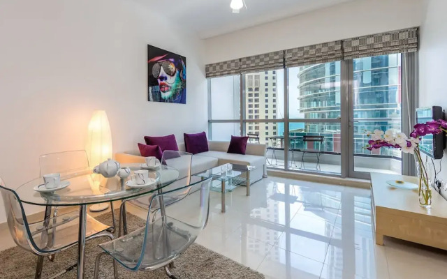 Deluxe Holiday Homes - Bay Central West
