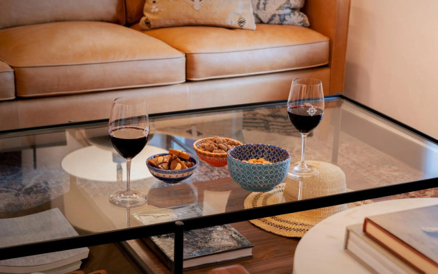 Piñon Court By La Fonda