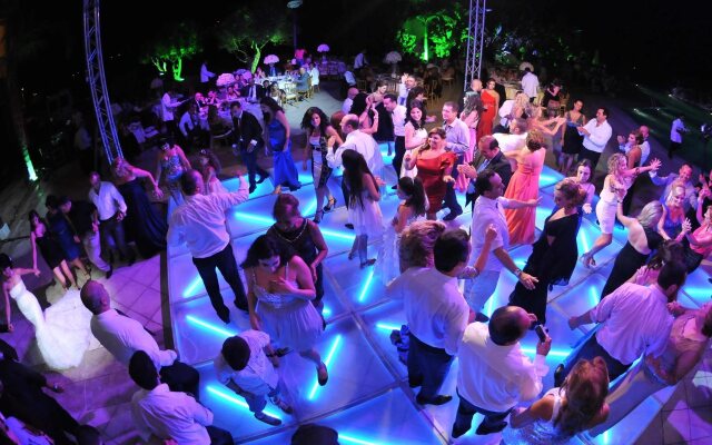 Jiyeh Marina Resort Hotel & Chalets