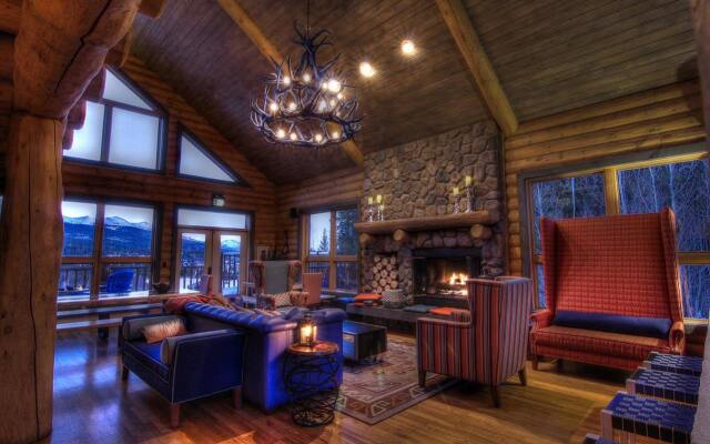Allaire Timbers Inn