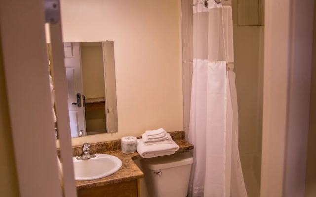 Sahara Courtyard Inn Penticton