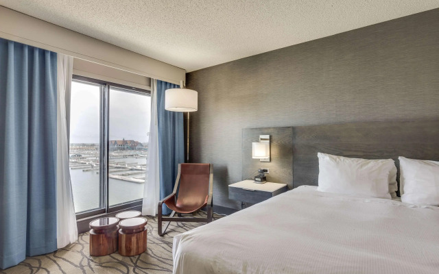 Doubletree by Hilton Hotel Racine Harbourwalk